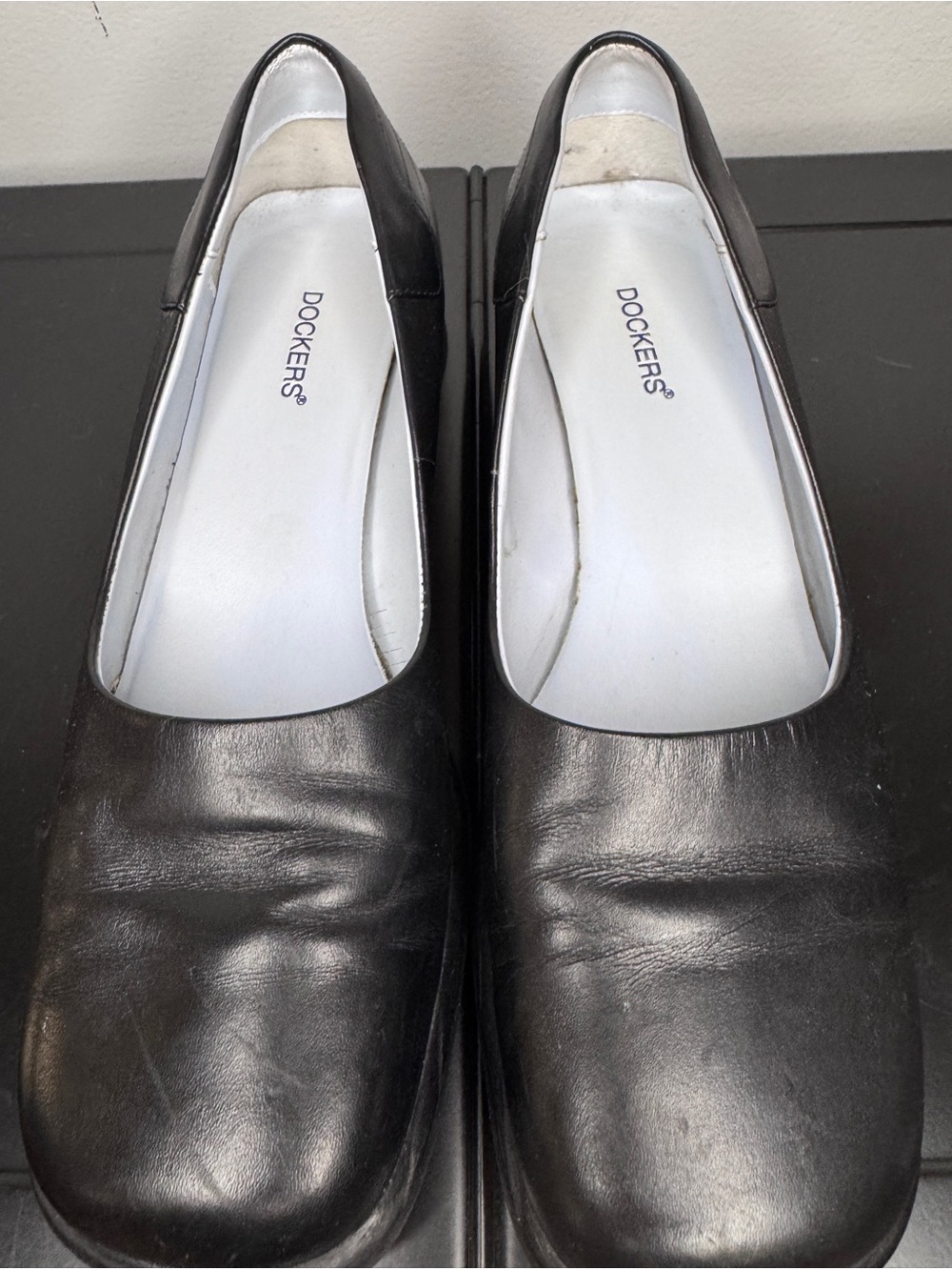 Dockers Vintage Women Classic Black Leather Slip-On Shoes Size 10